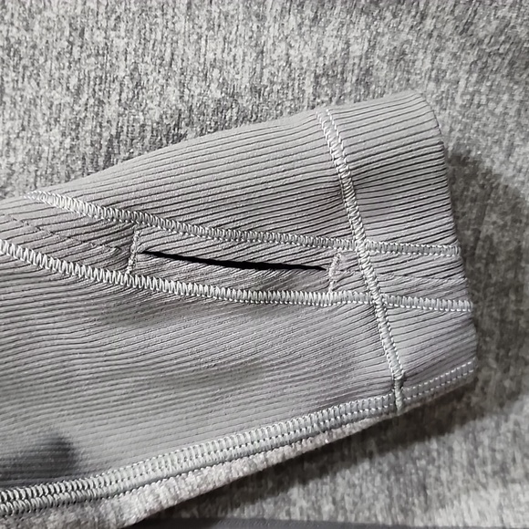 LULULEMON Bhakti Women's Yoga Size Zip, Sz 10 - Picture 2 of 7